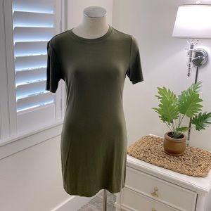 BLQ Olive green tunic tee • size 0 • super soft